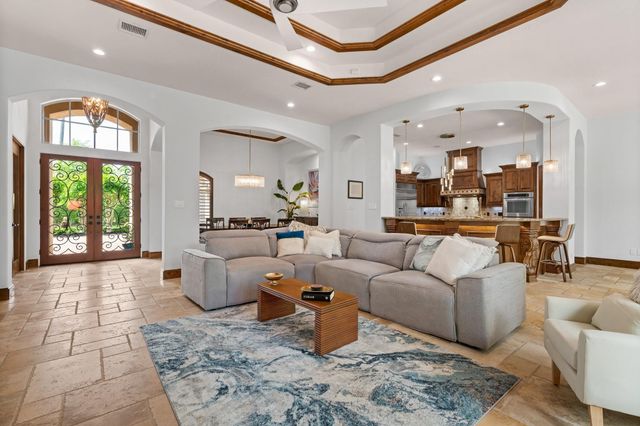 22 Johnathan Landing Court, The Woodlands, TX 77389