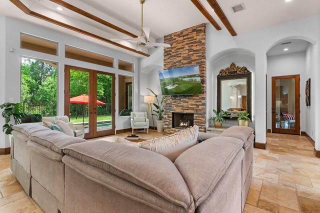 22 Johnathan Landing Court, The Woodlands, TX 77389