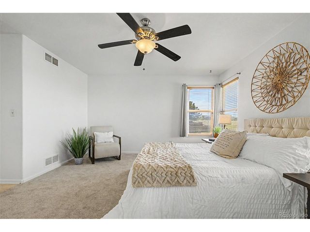 9917 Aftonwood St, Highlands Ranch, CO 80126