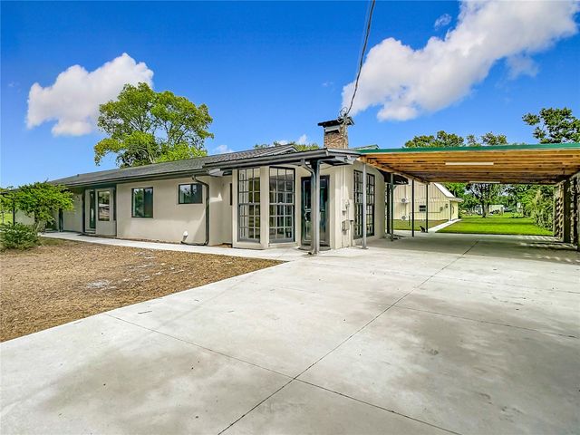 216 CORBETT ROAD, Lithia, FL 33547