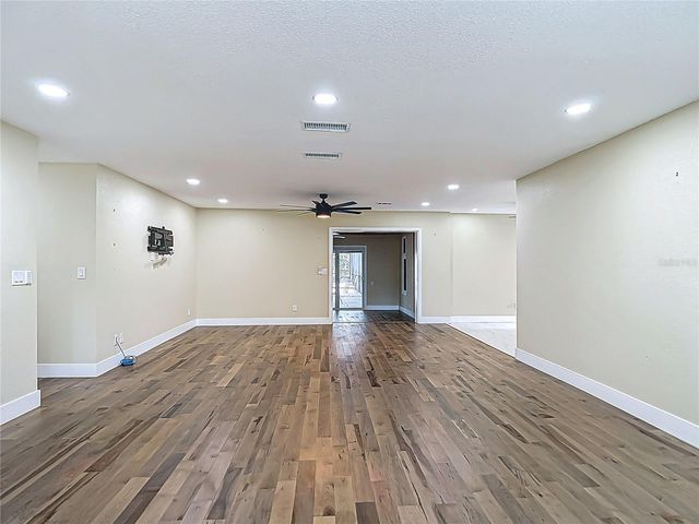 216 CORBETT ROAD, Lithia, FL 33547