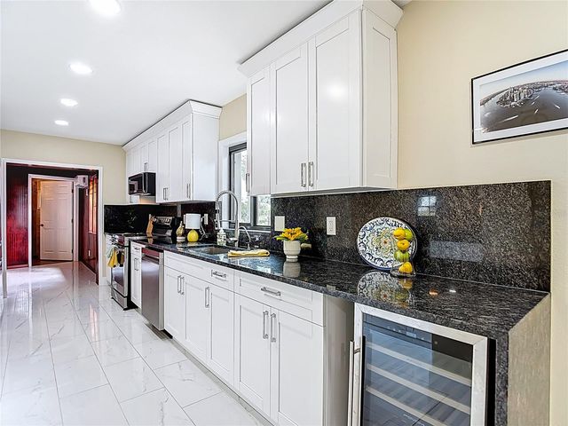 216 CORBETT ROAD, Lithia, FL 33547