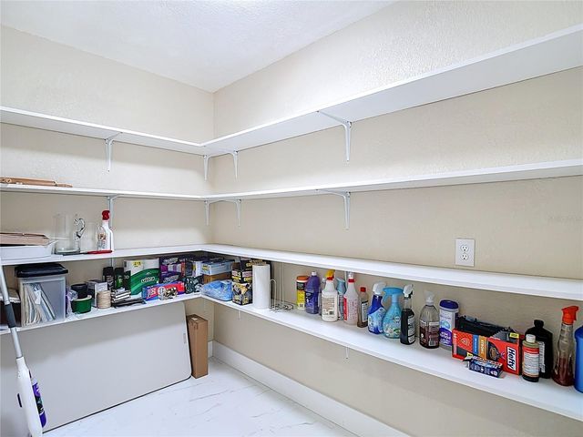 216 CORBETT ROAD, Lithia, FL 33547