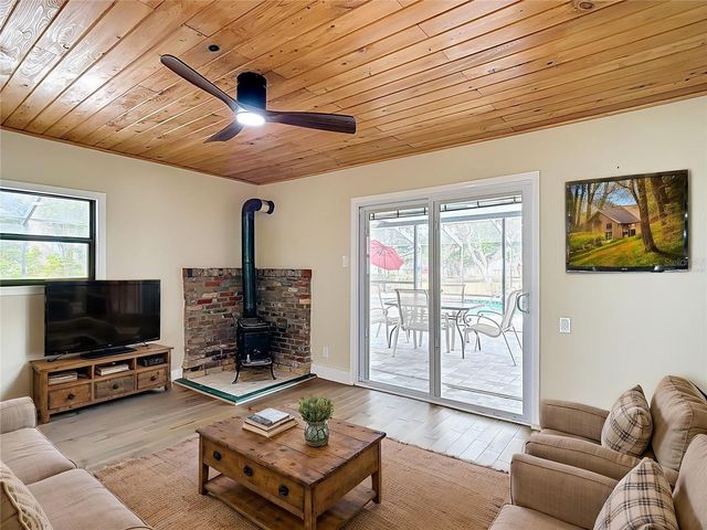 216 CORBETT ROAD, Lithia, FL 33547