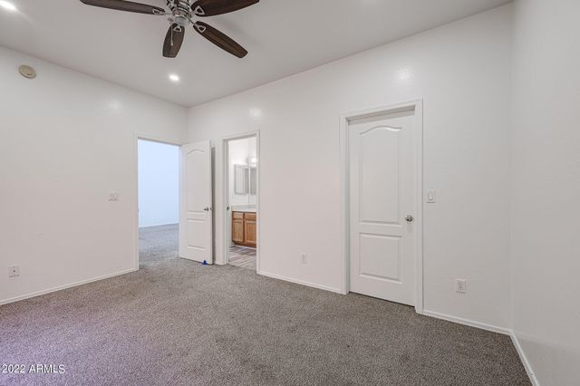 8940 W Olive Avenue Unit 70, Peoria, AZ 85345