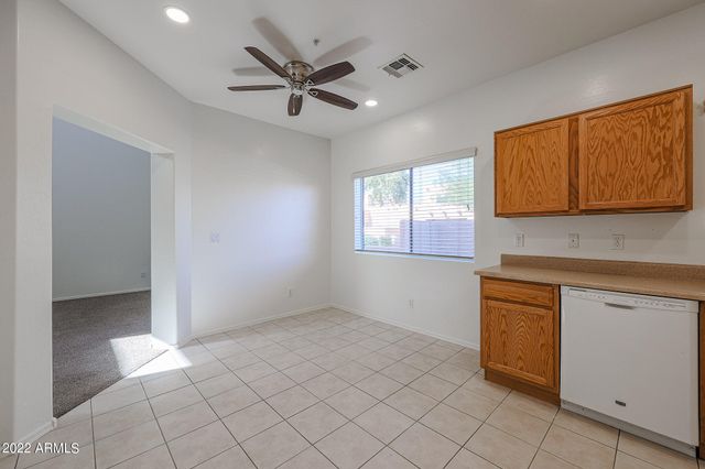 8940 W Olive Avenue Unit 70, Peoria, AZ 85345