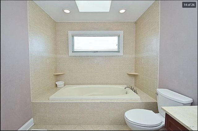 270 E Armitage Avenue, Addison, IL 60101