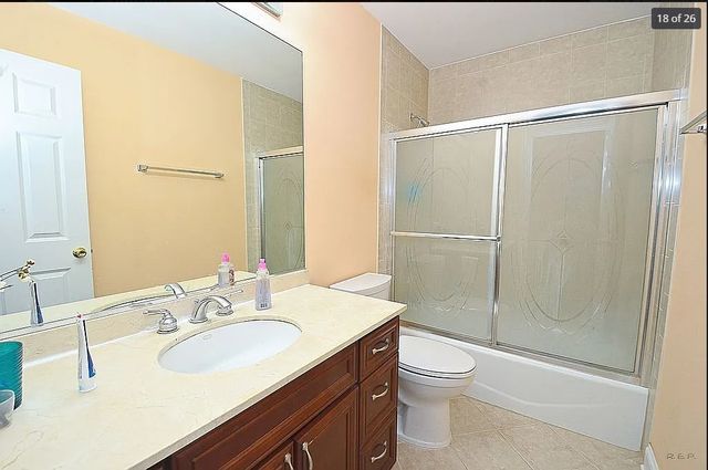 270 E Armitage Avenue, Addison, IL 60101