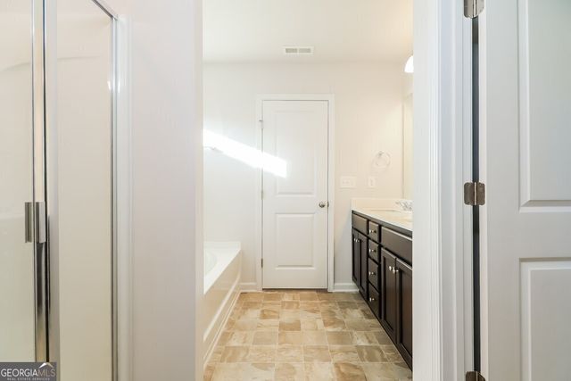 136 Hamilton Pointe Drive, Mcdonough, GA 30253