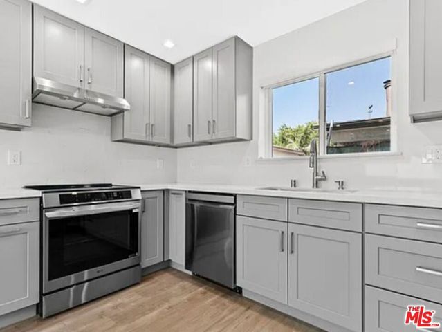 1913 N Manning Street 101, Burbank, CA 91505