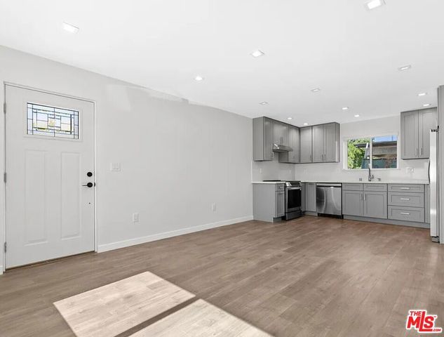 1913 N Manning Street 101, Burbank, CA 91505