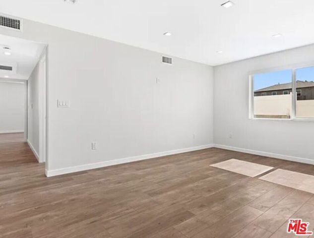 1913 N Manning Street 101, Burbank, CA 91505