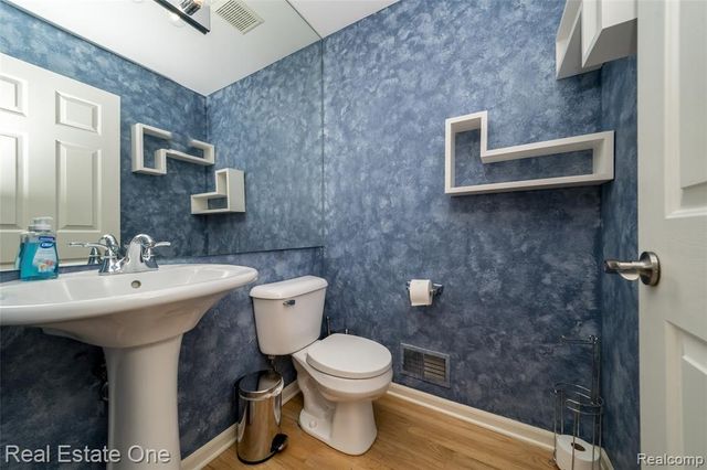 24099 Tana Court, Farmington, MI 48335