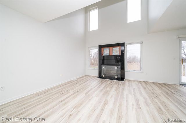 24099 Tana Court, Farmington, MI 48335