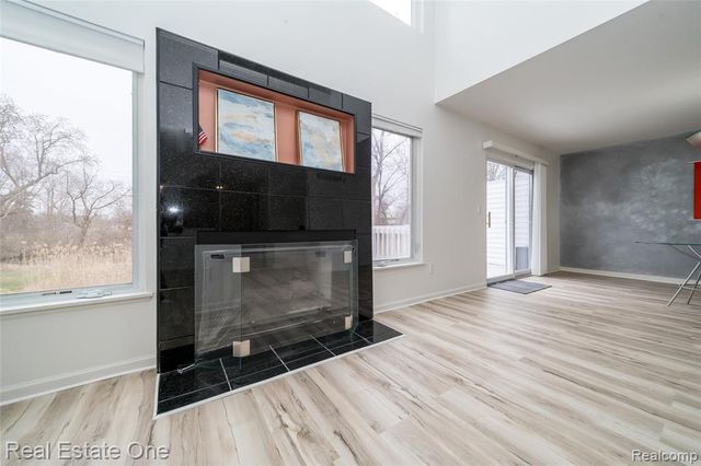 24099 Tana Court, Farmington, MI 48335