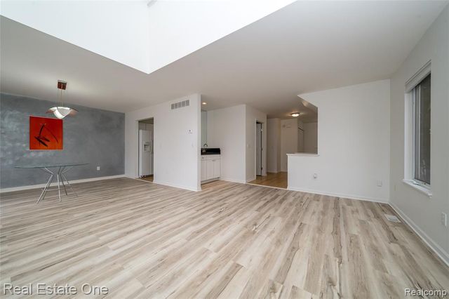 24099 Tana Court, Farmington, MI 48335