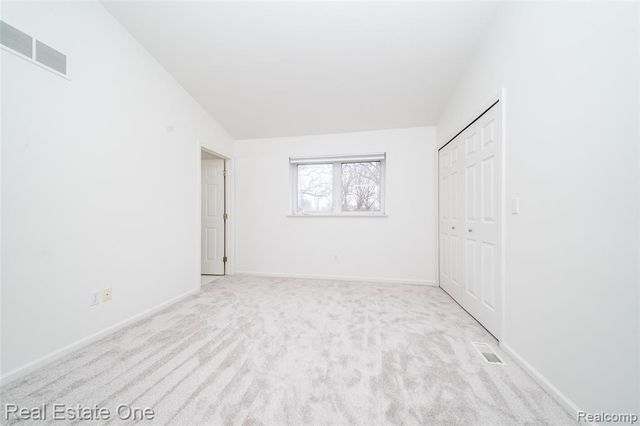 24099 Tana Court, Farmington, MI 48335