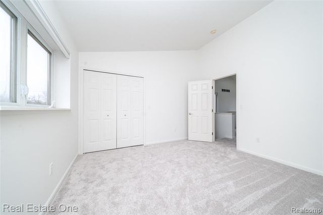 24099 Tana Court, Farmington, MI 48335