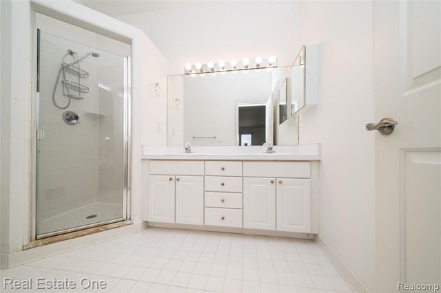 24099 Tana Court, Farmington, MI 48335