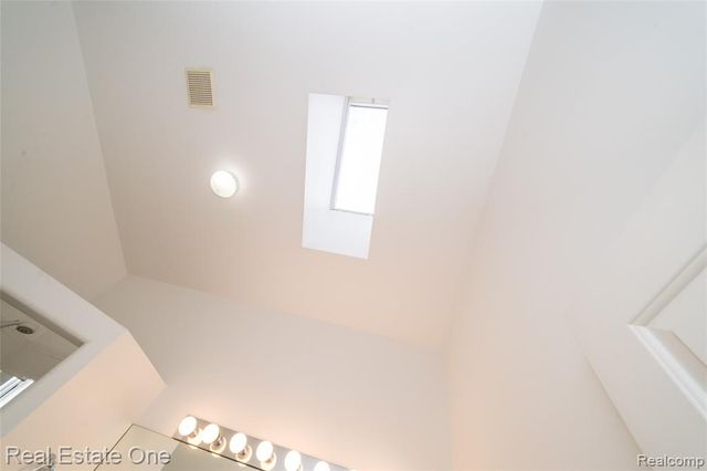 24099 Tana Court, Farmington, MI 48335