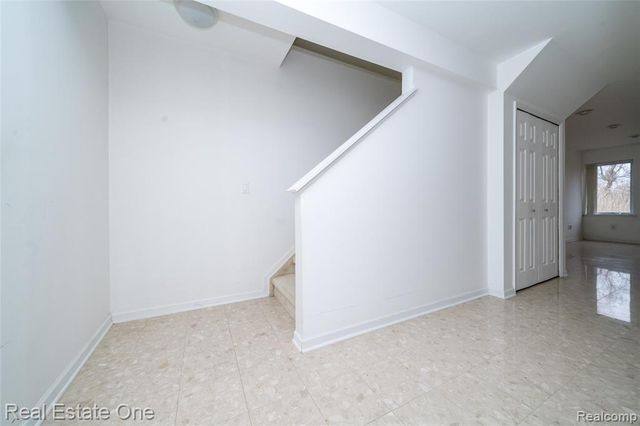 24099 Tana Court, Farmington, MI 48335