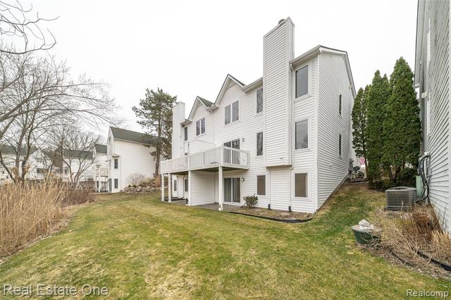 24099 Tana Court, Farmington, MI 48335