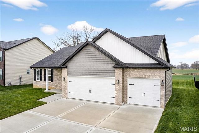 617 Middletown Court, O'fallon, IL 62269