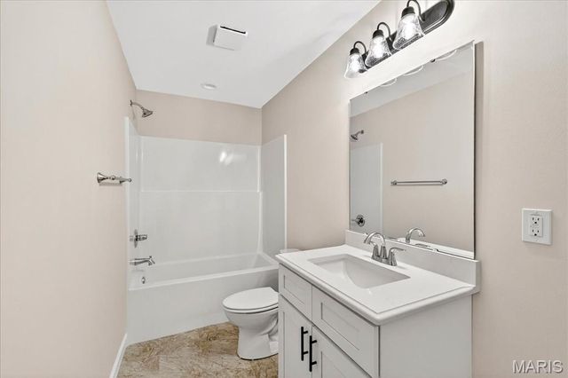 617 Middletown Court, O'fallon, IL 62269