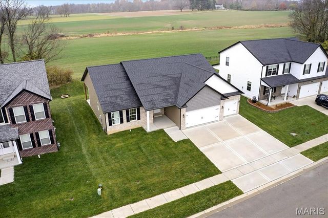 617 Middletown Court, O'fallon, IL 62269