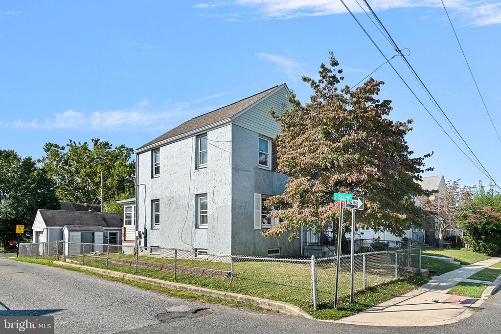 1300 CYPRESS AVE, Wilmington, DE 19805