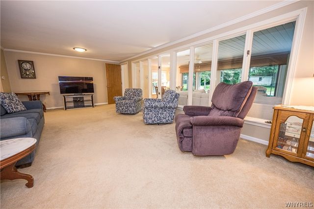 4815 Crestwood Drive, Hamburg, NY 14075