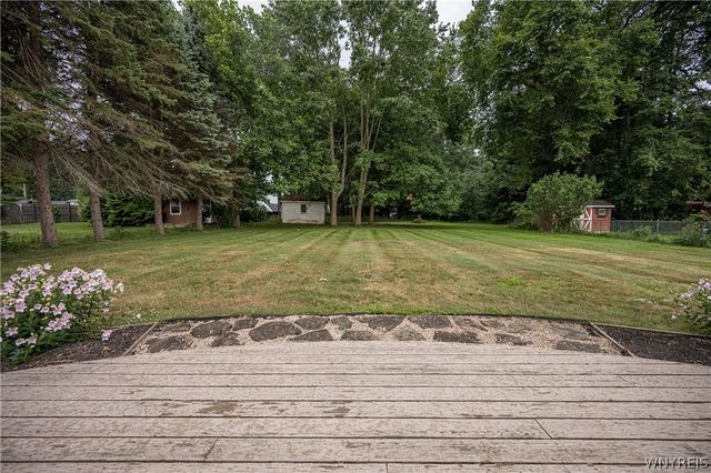 4815 Crestwood Drive, Hamburg, NY 14075