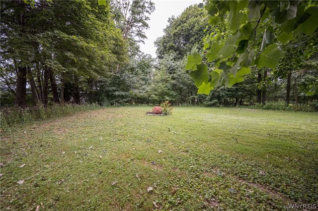 4815 Crestwood Drive, Hamburg, NY 14075
