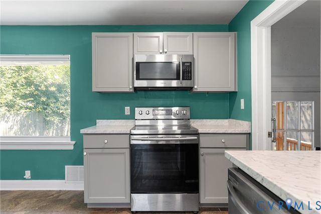 4825 Brook Rd, Richmond, VA 23227