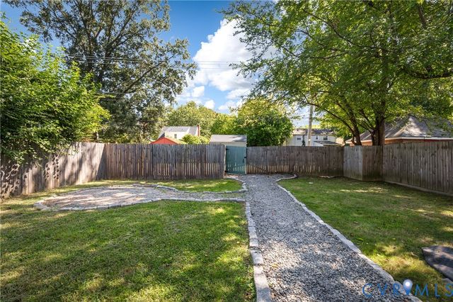 4825 Brook Rd, Richmond, VA 23227