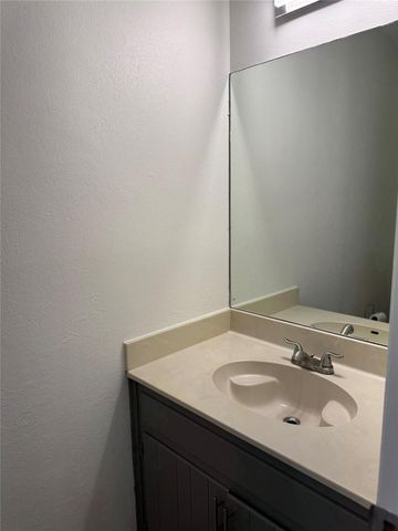 221 Stowaway CV A, Lakeway, TX 78734