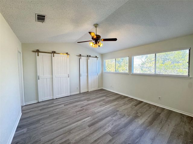 221 Stowaway CV A, Lakeway, TX 78734