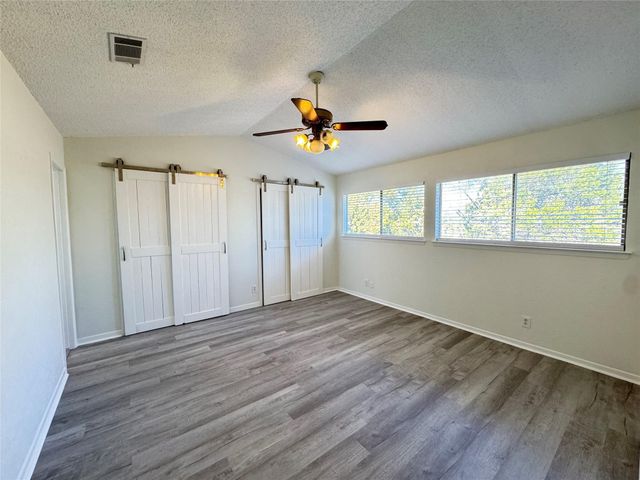 221 Stowaway CV A, Lakeway, TX 78734