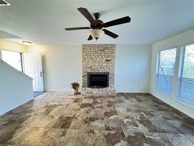 221 Stowaway CV A, Lakeway, TX 78734