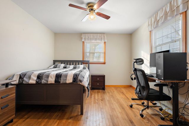 319 Michele Avenue, Crown Point, IN 46307