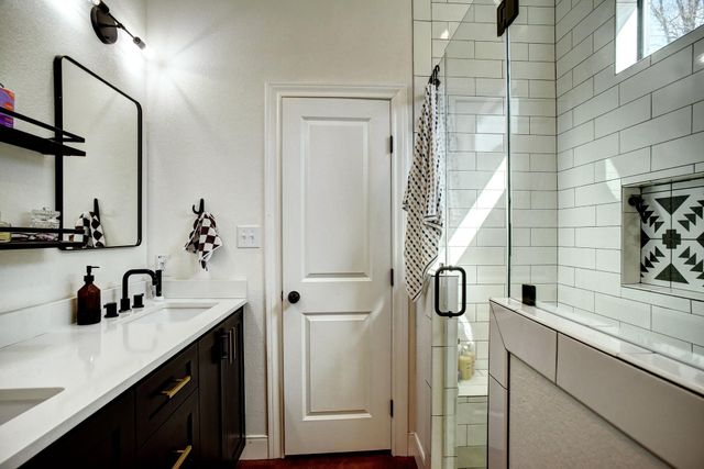 338 W Keanahalululu LN, Bastrop, TX 78602