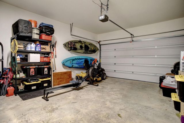 338 W Keanahalululu LN, Bastrop, TX 78602