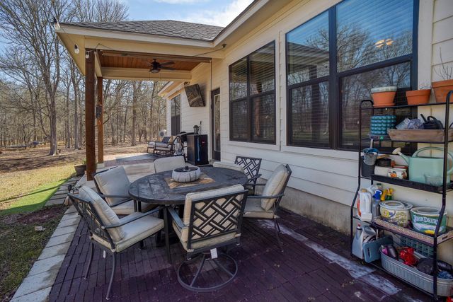 338 W Keanahalululu LN, Bastrop, TX 78602