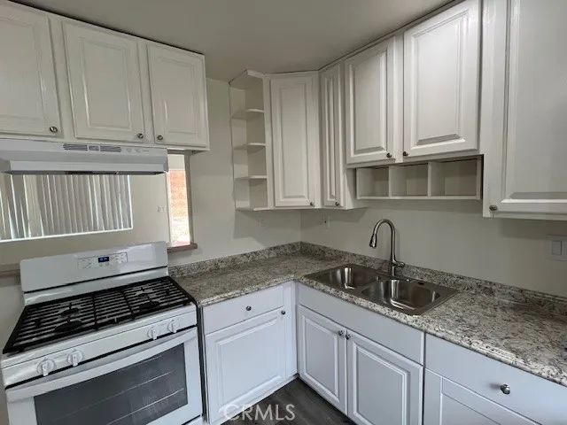 45521 Sunset Lane 9, Palm Desert, CA 92260