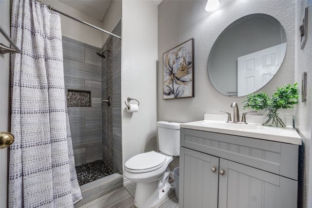 2405 N Hunter Place Lane, Arlington, TX 76006