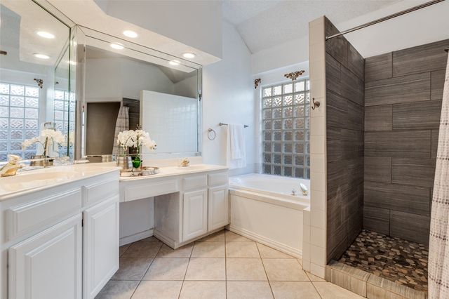 2405 N Hunter Place Lane, Arlington, TX 76006