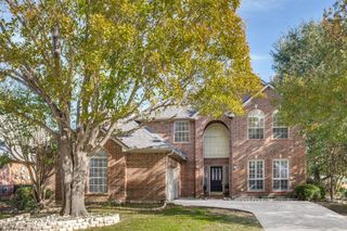 2405 N Hunter Place Lane, Arlington, TX 76006