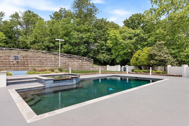 720 Valhalla Ln, Brentwood, TN 37027