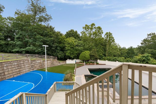 720 Valhalla Ln, Brentwood, TN 37027