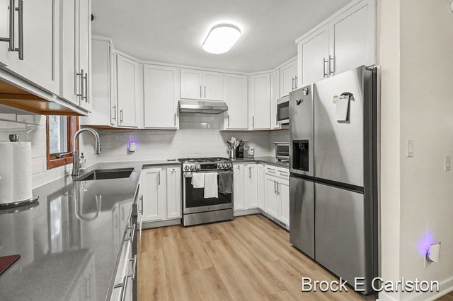 2756 Marquette Avenue, Muskegon, MI 49442